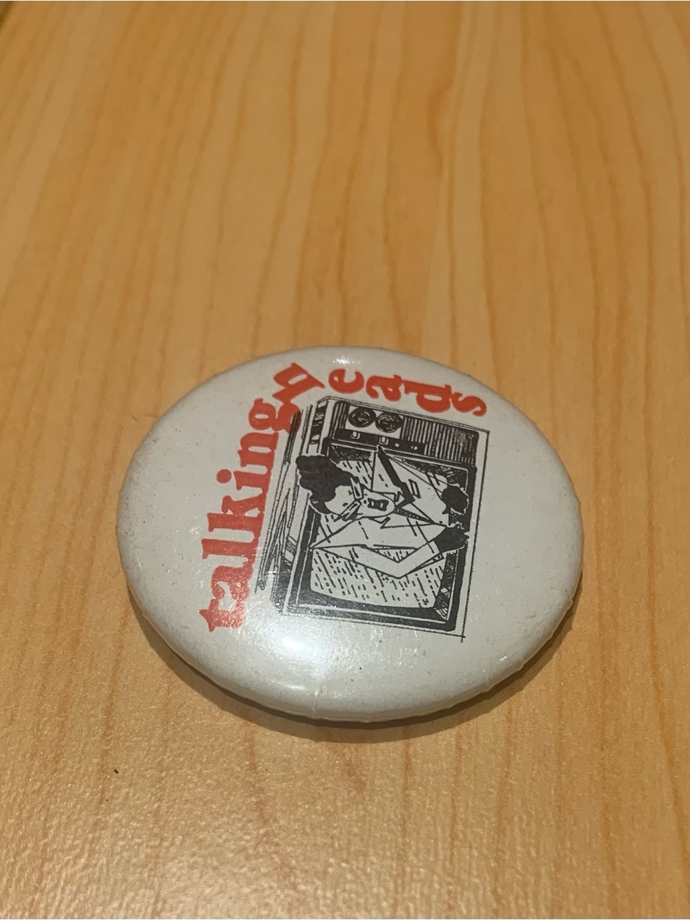 Vintage 'talking heads’ Graphic Pinback Button - White & Red